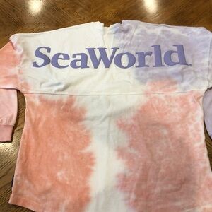 Seaworld Spirit JerseyTie Die Crew Neck Long Sleeve Cotton Shirt Size M Spellout